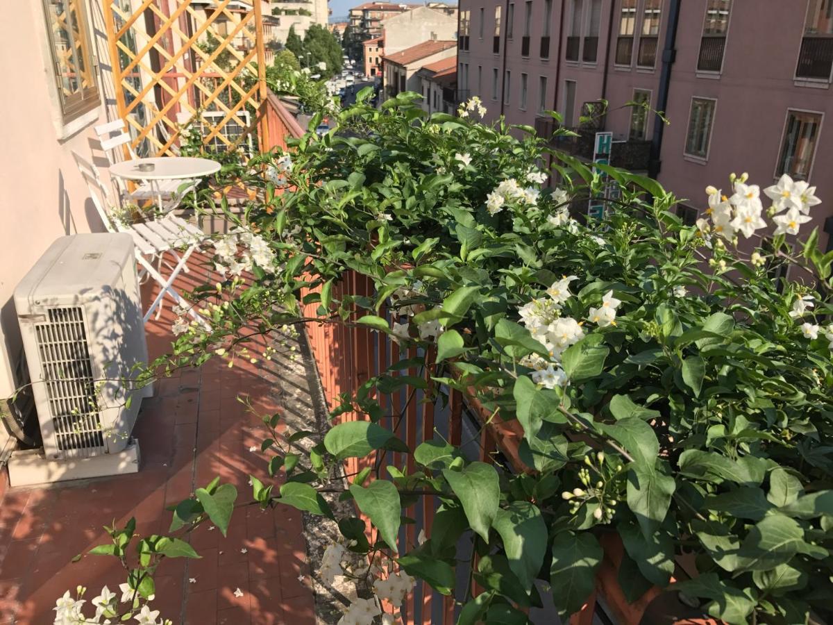 Bed and Breakfast Fleur Blanche Verona Exterior foto
